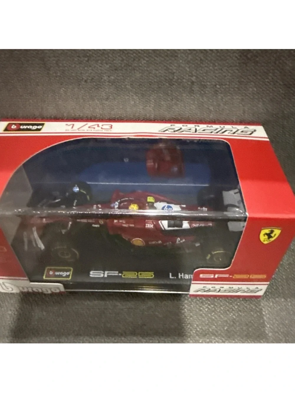 New BURAGO 18-36852-H FERRARI - F1 SF-25 TEAM SCUDERIA FERRARI L. Hamilton